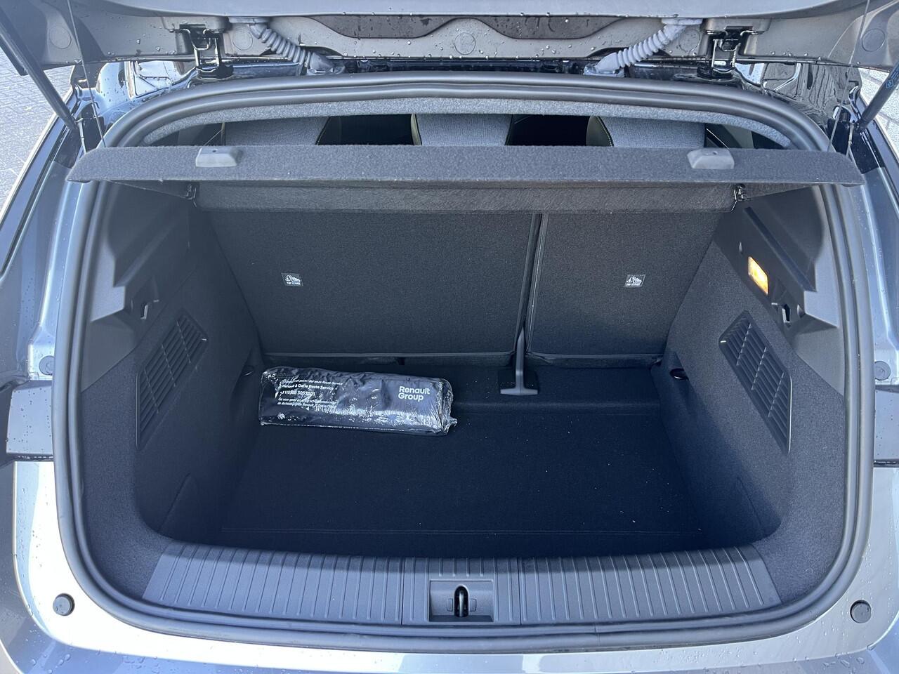 Renault MEGANE E-Tech Comfort Range Techno 60 kWh | PACK WINTER TECHNO | PACK ADVANCED DRIVE ASSIST & AUGMENTED VISION | ELEK. VERW. STUURWIEL | Demo 10-2025 Leverbaar