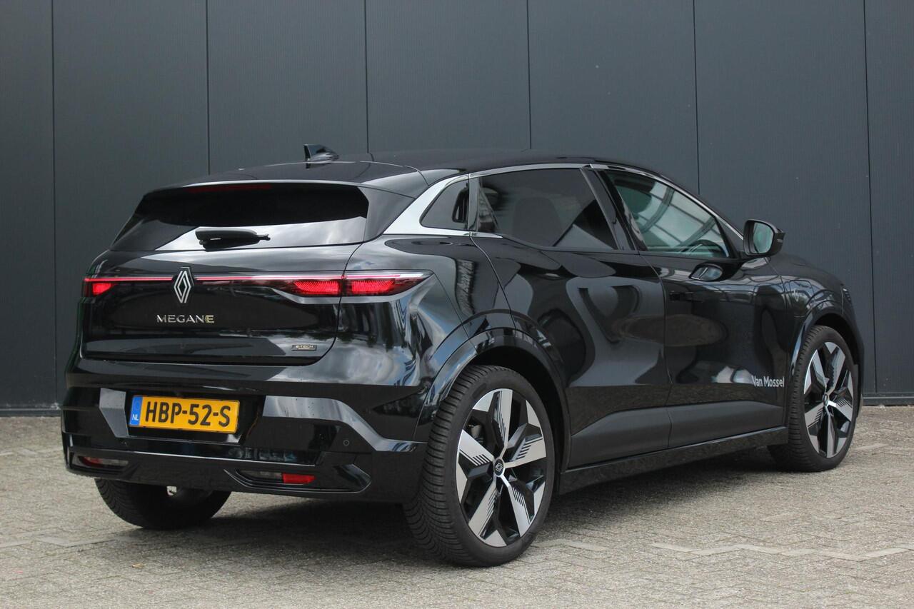 Renault MEGANE E-Tech Comfort Range Techno 60 kWh 220Pk | Google Navigatie | Draadloze Carplay | Parkeersensoren & Camera | Voorstoelen & Stuur verwarming | All Season Banden | Full LED Verlichting |
