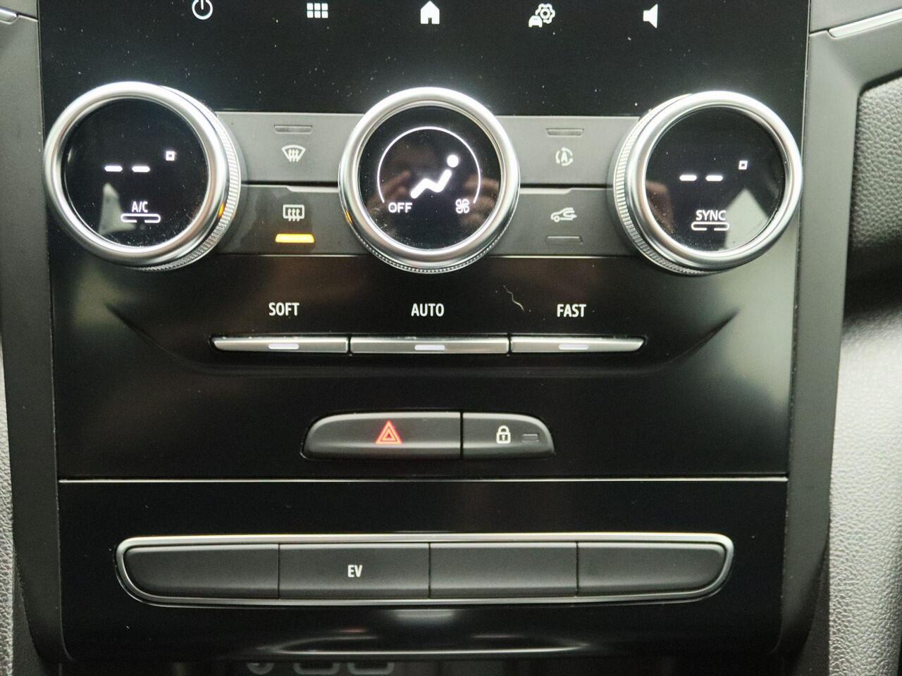 Renault MEGANE Estate E-Tech Plug-In Hybrid 160 Business Zen | Automaat | Easy Link Navigatie met Apple Carplay & Android Auto | Climate control | Parkeersensoren v+a met achteruitrijcamera | Metaalkleur |