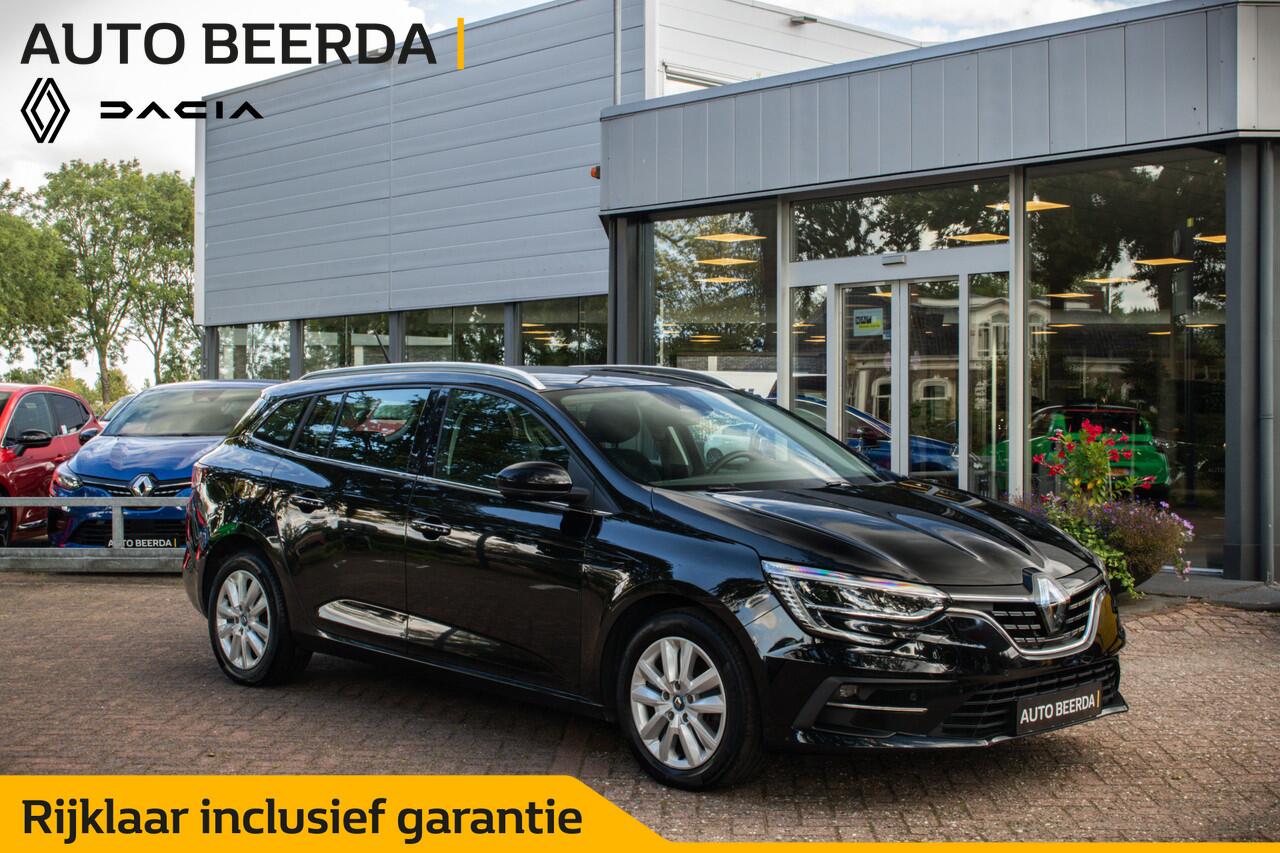renault-megane-estate-e-tech-plug-i