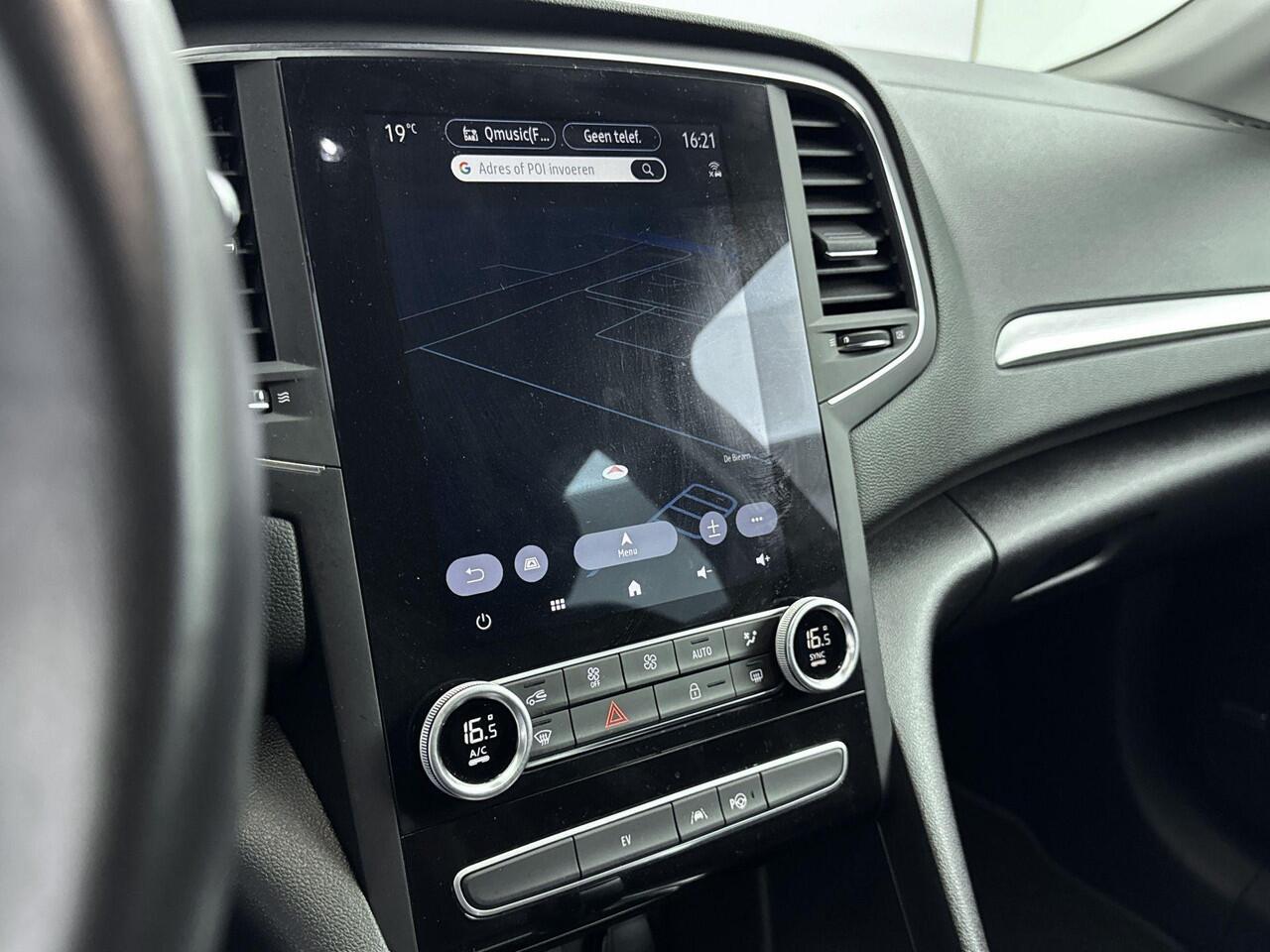 Renault MEGANE Estate 1.6 E-Tech Plug-In Hybrid 160Pk Intens Automaat | Navigatie | Bose geluidssysteem | Apple & Android Carplay | Parkeersensoren & Camera | Climate Control | Head-up Display | All Season Banden |