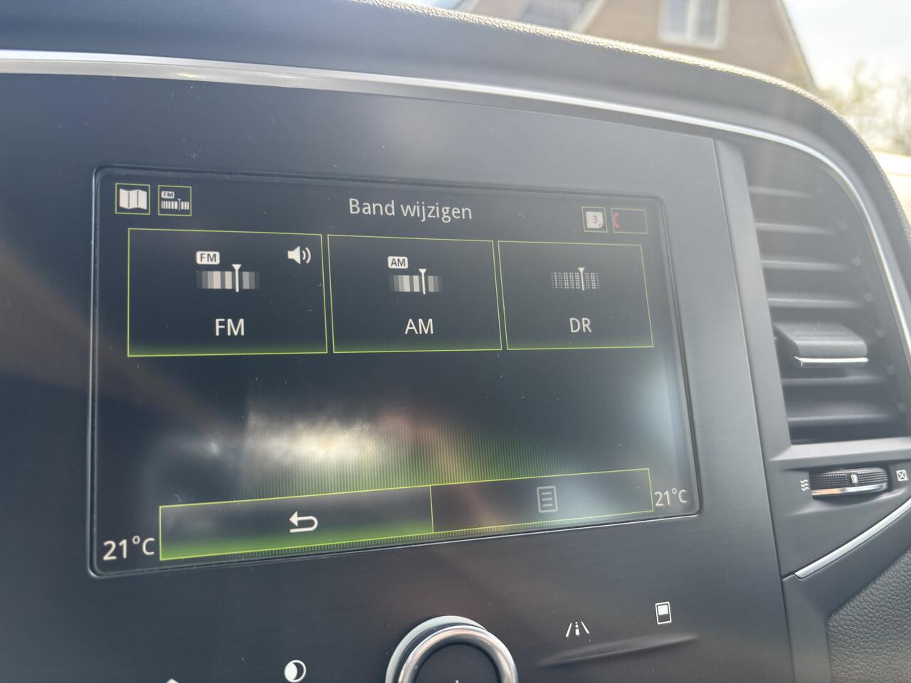 Renault MEGANE Estate 1.3 TCe Limited Carplay / Camera / Parkeersensoren