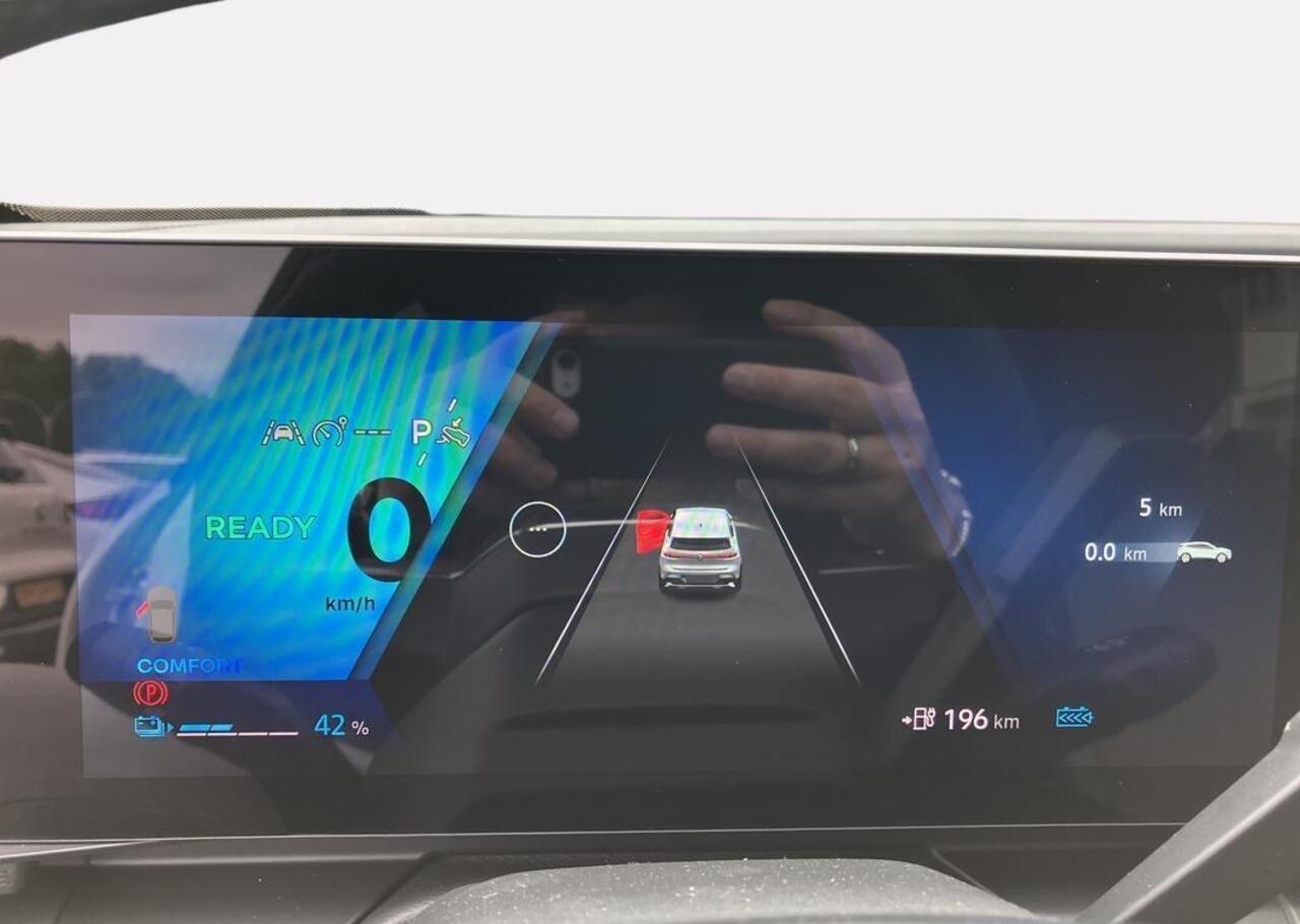 Renault MEGANE E-Tech comfort range techno 60 kWh - Demo / Pack winter techno / pack advanced drive assist & augmented vision / elektrisch verwarmbaar stuurwiel