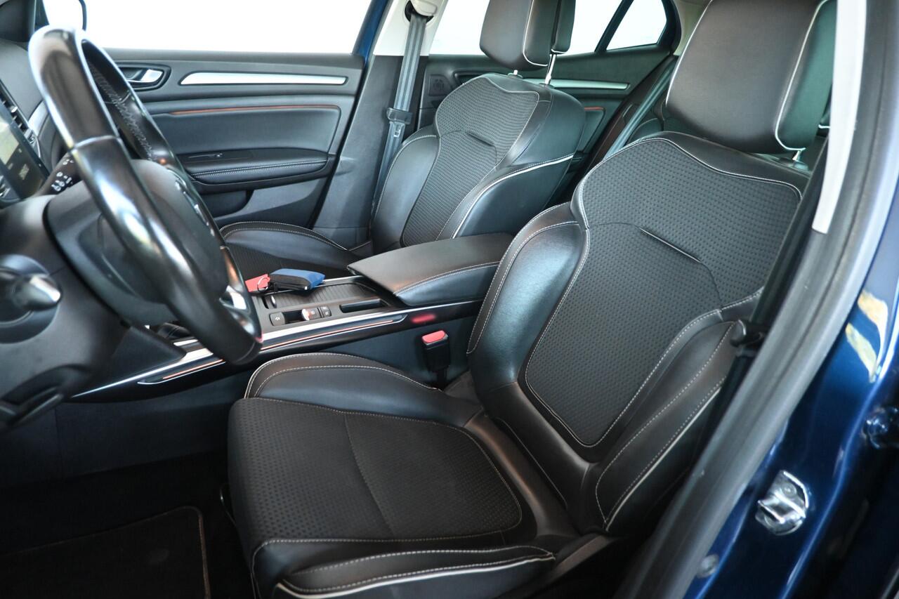 Renault MEGANE 1.3 TCe Bose Panoramadak Climate Cruise control Camera PDC Dodehoek 100% Onderhouden Inruil Mogelijk!