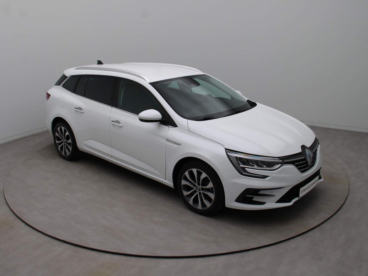 Renault MEGANE Estate TCe 140pk Techno EDC/AUTOMAAT Climate | Cruisecontrol | Navi | Parksens. v+a |