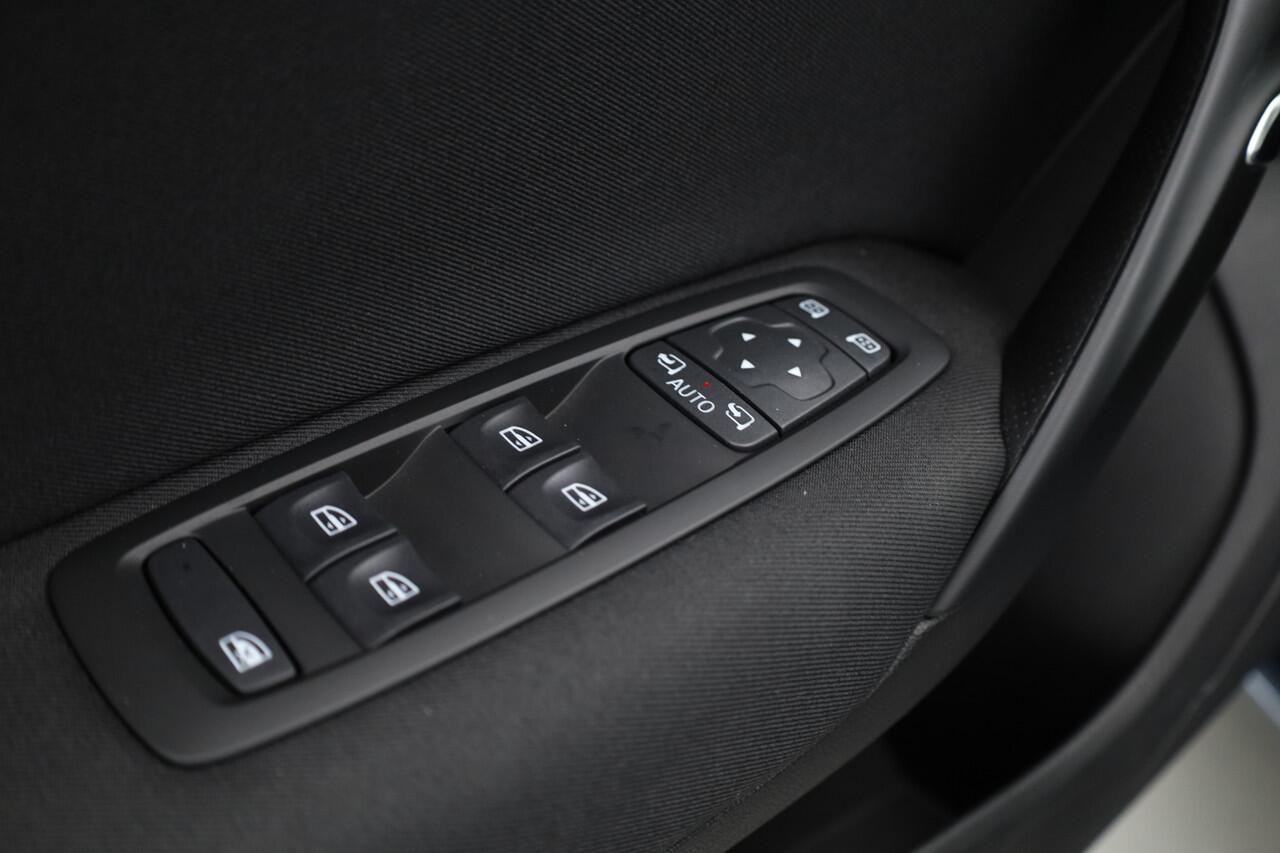 Renault MEGANE Estate 1.6 E-Tech Plug-In Hybrid 160 Business Zen | Navi | Apple Carplay | PDC V+A | LED | Clima | Cruise