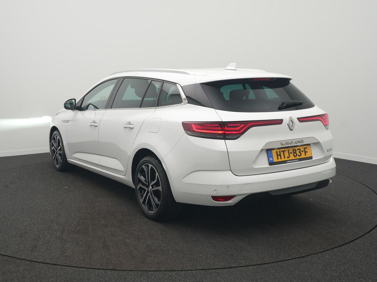 Renault MEGANE Estate 1.6 E-Tech Plug-In Hybrid 160 - RIJKLAARPRIJS - Achteruitrijcamera - All Seasonbanden - Cruise Control Adaptief