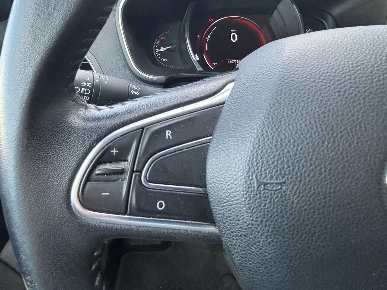 Renault MEGANE Estate BWJ 2020 1.3 116 PK TCe Limited TREKHAAK | NAVI | CLIMA | CRUISE | PDC | PRIV. GLAS | ISOFIX | LMV | MULTIFUNCT. STUUR | KEYLESS