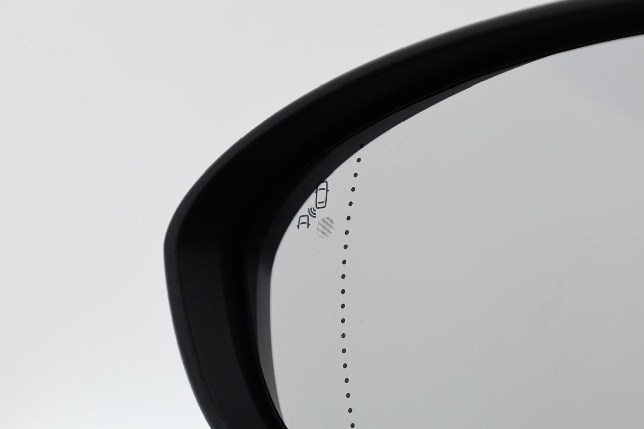 Renault MEGANE Estate 1.3 TCe Limited | Dig. Cockpit | Cruise | Nav+App.connect | Camera+PDC | Dodehoek | 16'' | ACC | Led | Sfeerverl. V