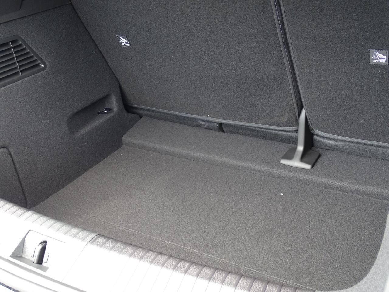 Renault MEGANE E-Tech comfort range Techno 60 kWh | PACK WINTER TECHNO | PACK ADVANCED DRIVE ASSIST & AUGMENTED VISION | HARMAN KARDON | ELEK. VERW. STUURWIEL