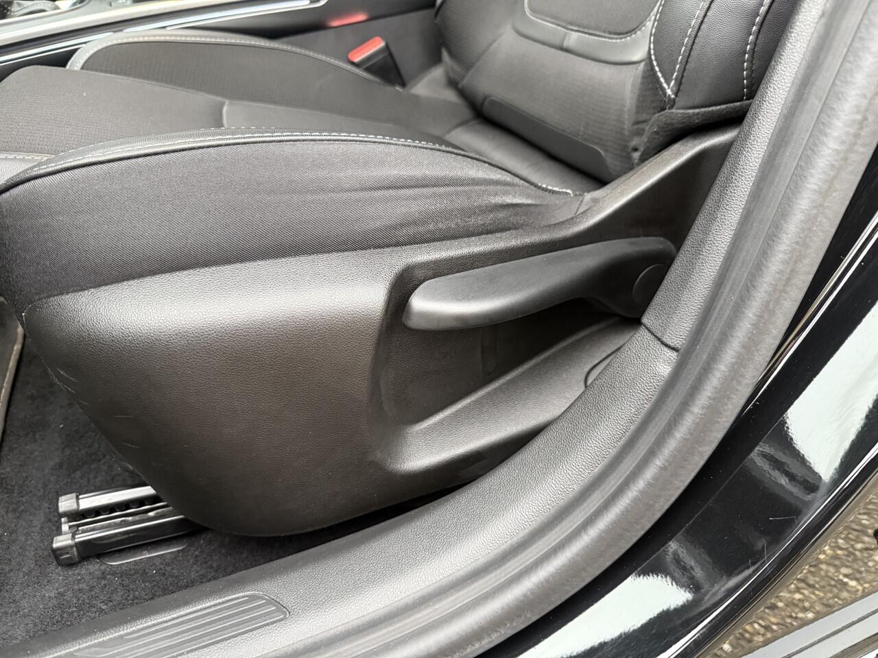 Renault MEGANE Estate 1.3 TCe 140 Techno 1e eigenaar, BTW auto