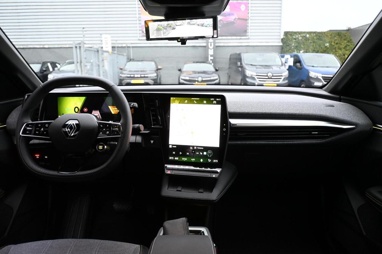 Renault MEGANE E-Tech comfort range techno 60 kWh | 360 CAMERA | STUURVERWARMING | NAVI | ADAPT. CRUISE CONTROL | APPLECARPLAY/ANDROIDAUTO | CLIMATE CONTROL | PDC | LMV