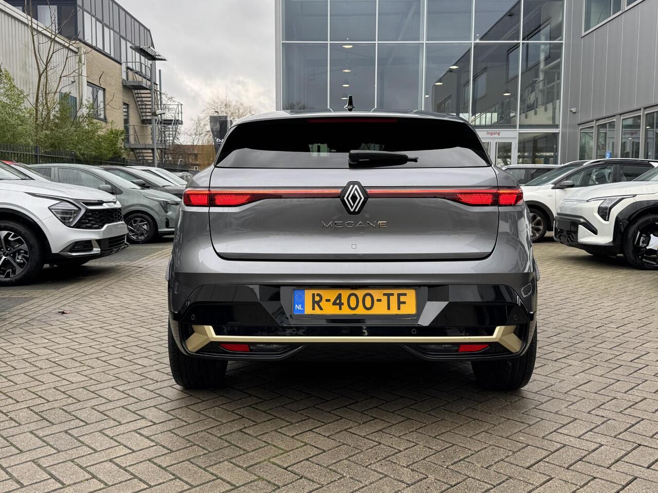 Renault MEGANE E-Tech EV60 Optimum Charge Iconic | stoel verwarming | digitale binnen spiegel | blinde hoek detectie | adaptive cruise control |