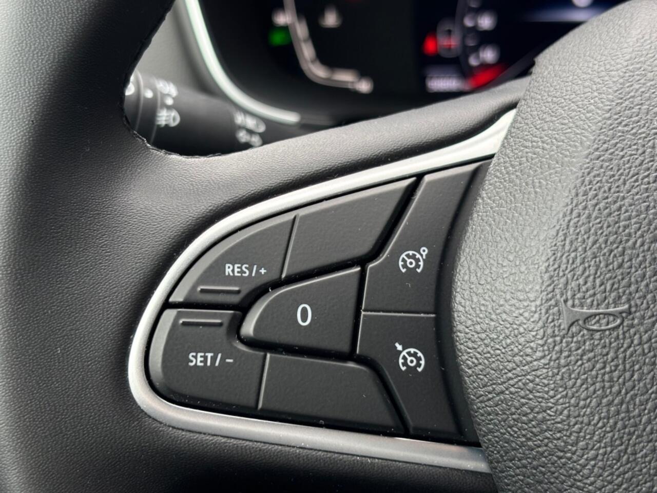 Renault MEGANE Estate 1.3 TCe 140 Equilibre Navi Parkeersensoren