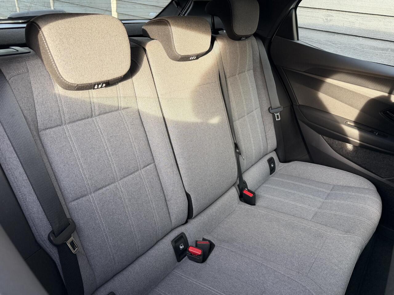 Renault MEGANE E-Tech EV60 Optimum Charge Equilibre 218PK Automaat Achteruitrijcamera, Keyless, Stoel & Stuurwielverwarming, Parkeersensoren Achter