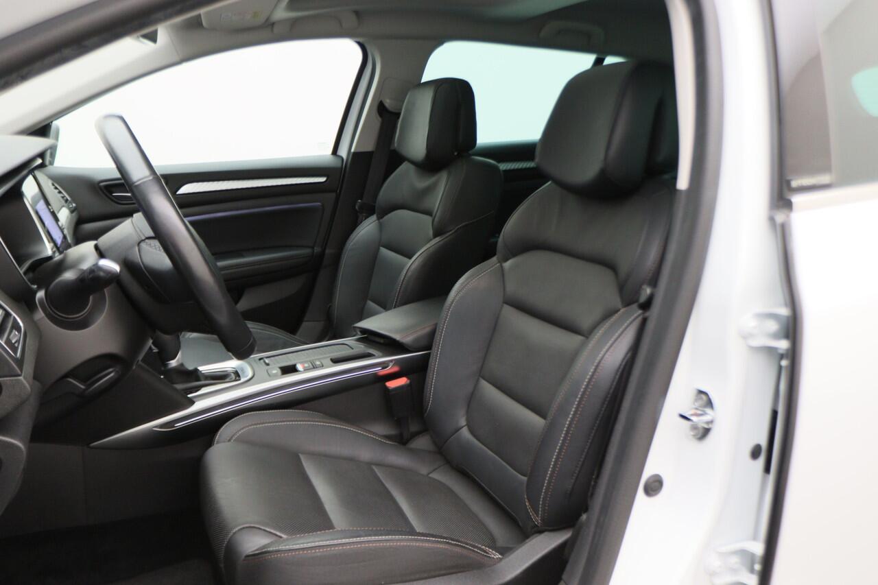 Renault MEGANE Estate 1.6 E-Tech Plug-In Hybrid 160 R.S. Line Leer, Schuif-/Kanteldak, Apple Carplay, BOSE, Trekhaak, Camera