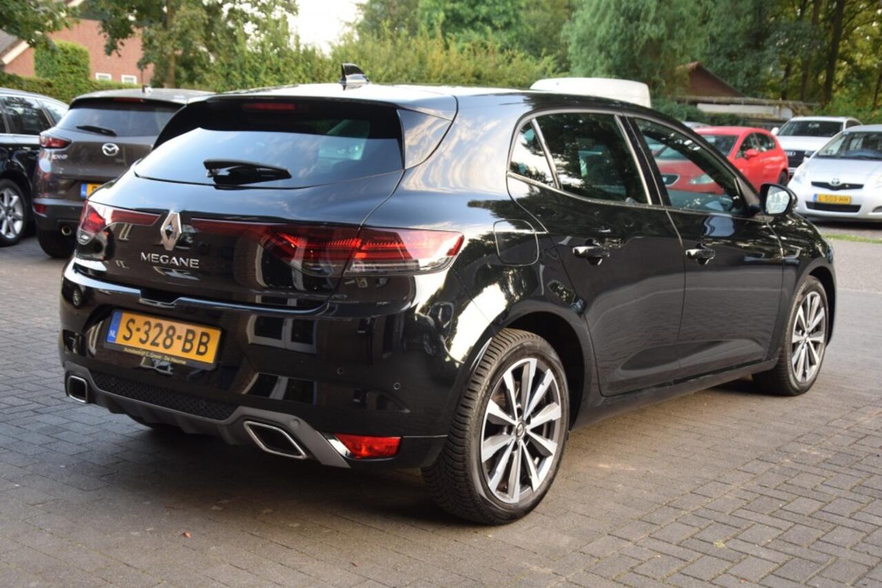 Renault MEGANE 1.6 PLUG IN HYBRID R.S. Line!