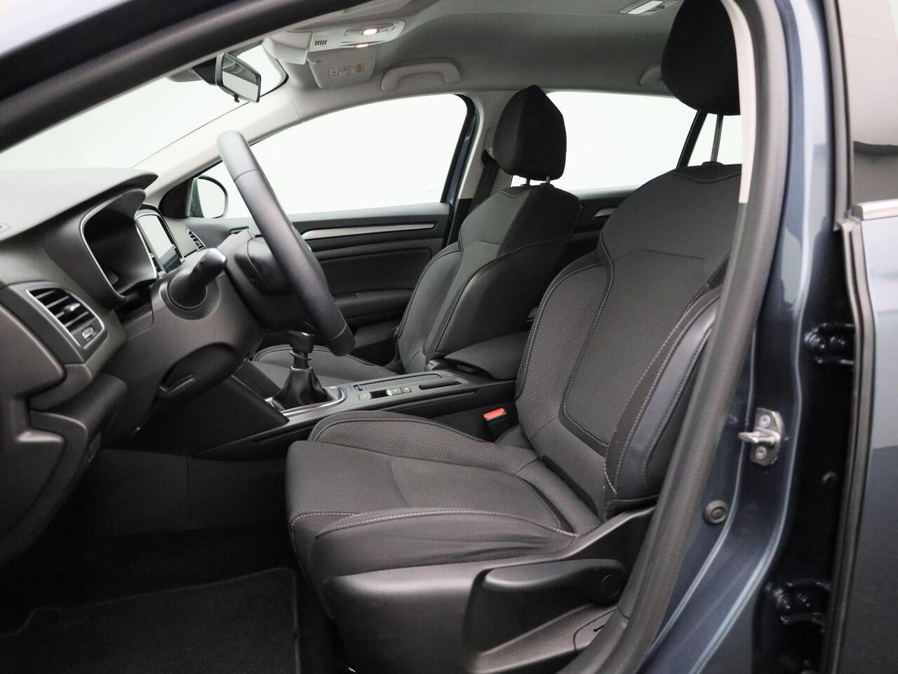 Renault MEGANE Estate 1.3 TCe 140 Equilibre | Cruise/Climate Control | Navigatie | Parkeersensoren Voor en Achter|