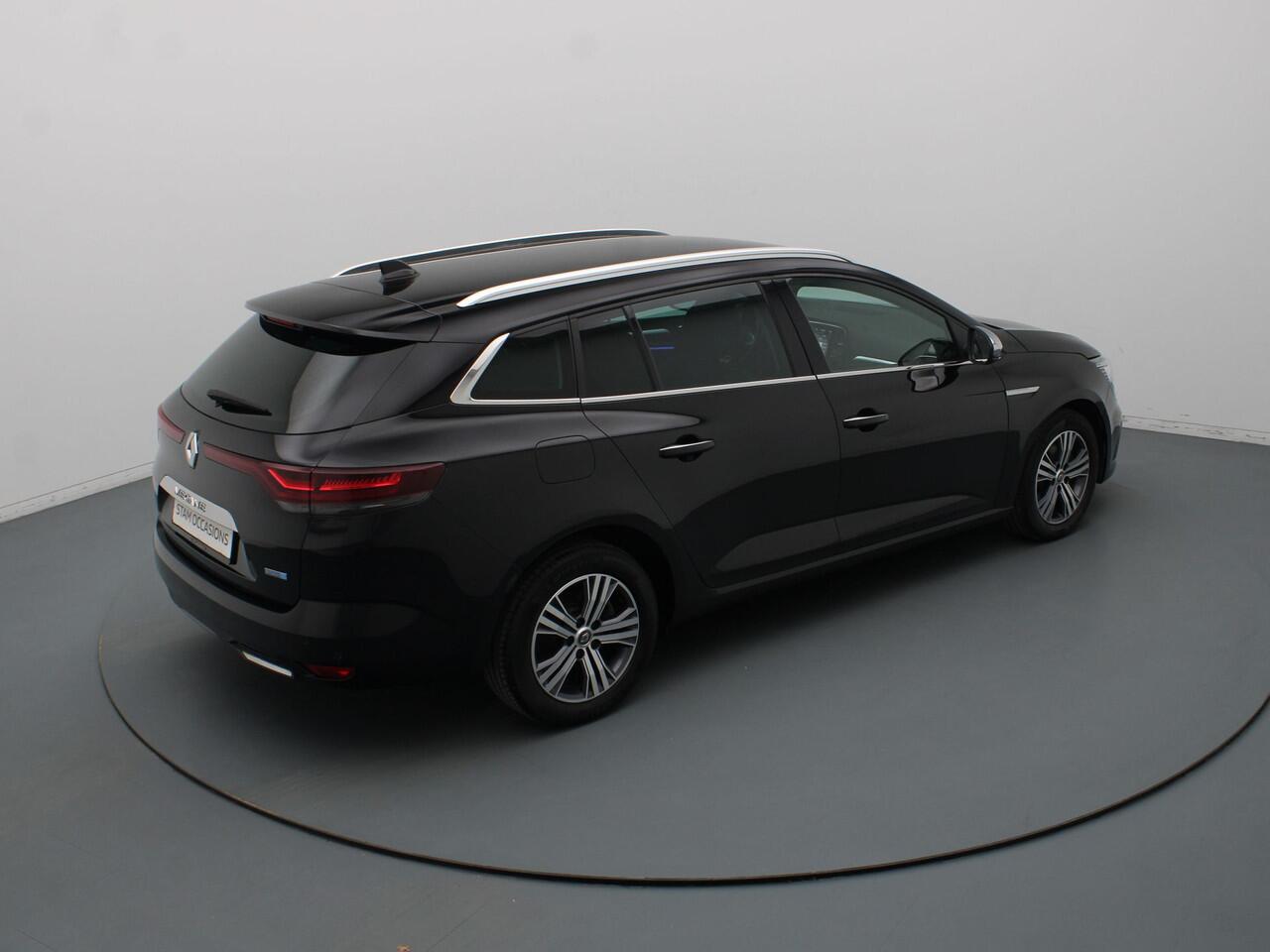 Renault MEGANE Estate 160pk E-Tech Plug-In Hybrid Intens Automaat Head-Up | Camera | Cruise | Parkeersens. v+a | Stoel-/stuurverw.