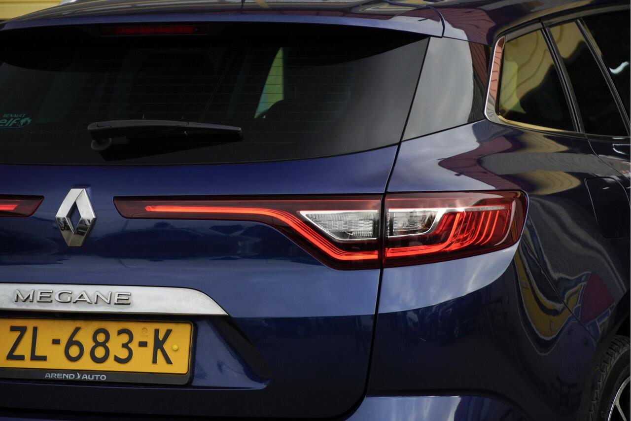 Renault MEGANE Estate 1.3 TCe 141PK! Bose BJ2019 Lmv 17" | Led | Pdc | Keyless entry | Achteruitrijcamera | Dashboard verlichting | Groot navi | Climate control | Cruise control | Extra getint glas