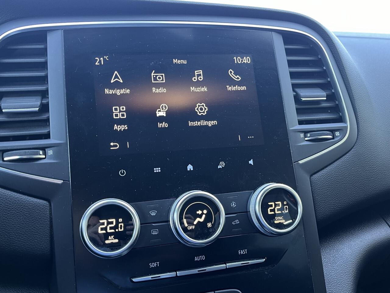 Renault MEGANE Estate 1.6 E-Tech Plug-In Hybrid 160 PK / Automaat / Climate / Keyless / Apple Carplay - Android Auto /