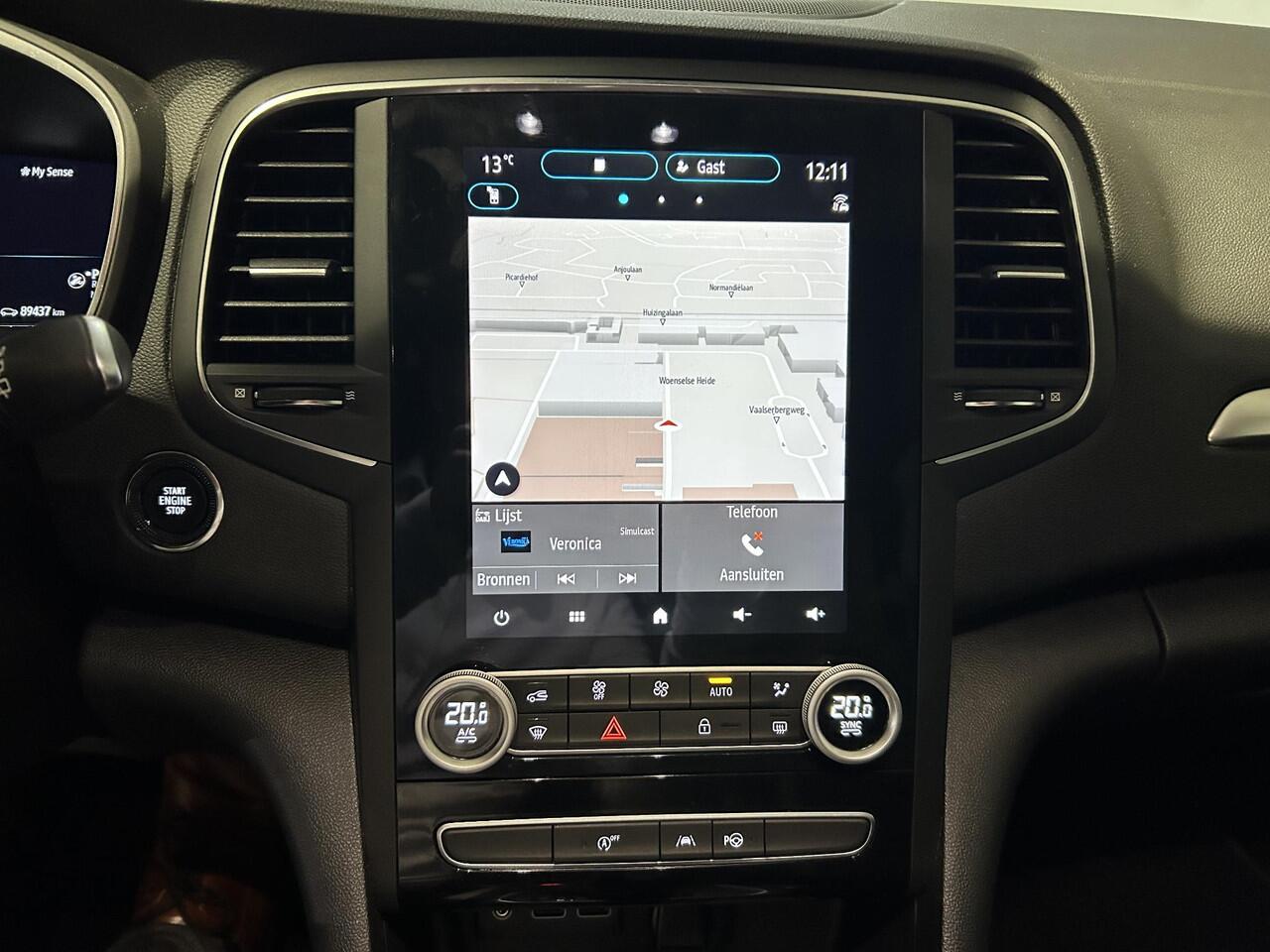 Renault MEGANE Estate 1.3 TCe 140 Techno | Trekhaak | Achteruitrijcamera | Parkeersensoren V+A | Climate Control