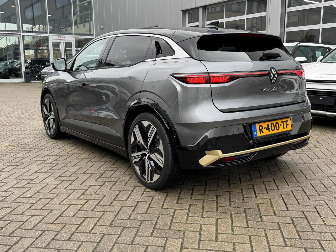 Renault MEGANE E-Tech EV60 Optimum Charge Iconic | stoel verwarming | digitale binnen spiegel | blinde hoek detectie | adaptive cruise control |