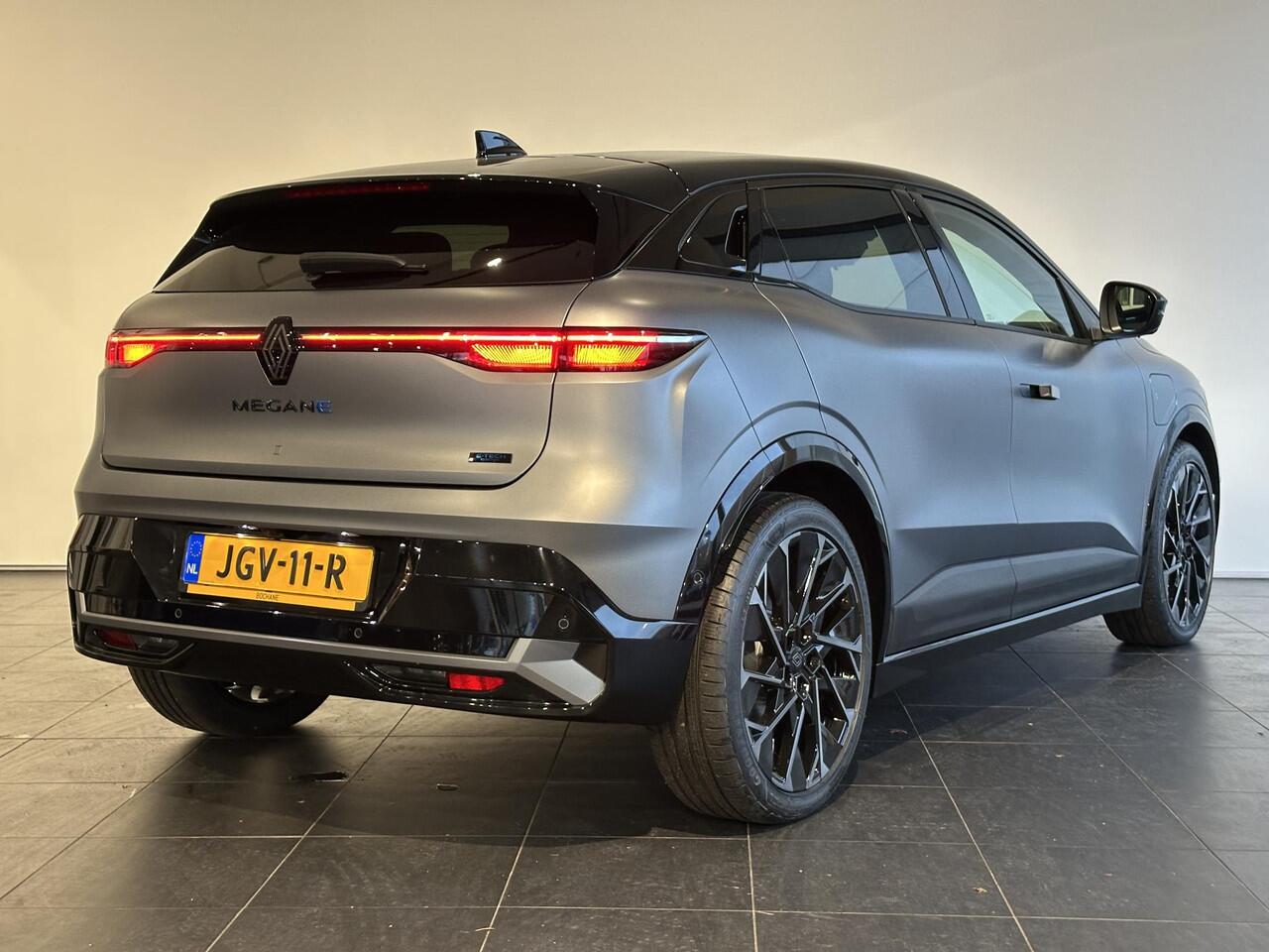 Renault MEGANE E-Tech comfort range esprit alpine 60 kWh PACK WINTER | PACK ADVANCED DRIVING ASSIST | PACK DRIVING & SOUND | !DIRECT LEVERBAAR!