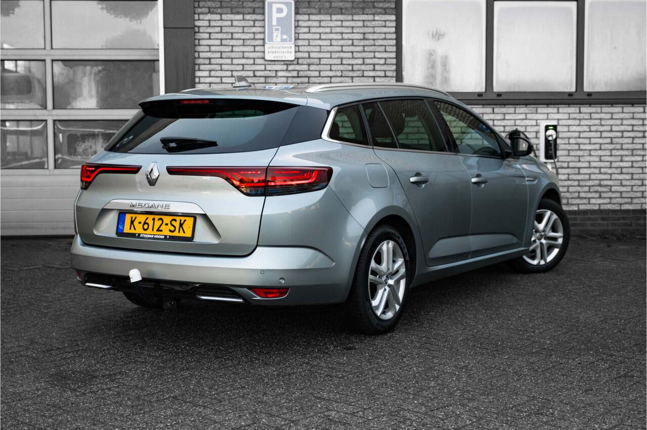 Renault MEGANE Estate 1.3 TCe 140 ( EDC ) automaat Intens | navigatie | trekhaak | automaat | 1e eigenaar | winterbanden