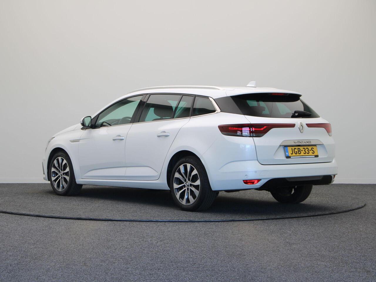 Renault MEGANE Estate TCe 140pk Techno | Stoel- en stuurwielverwarmig | 1700kg trekvermogen | Grootscherm navigatie |