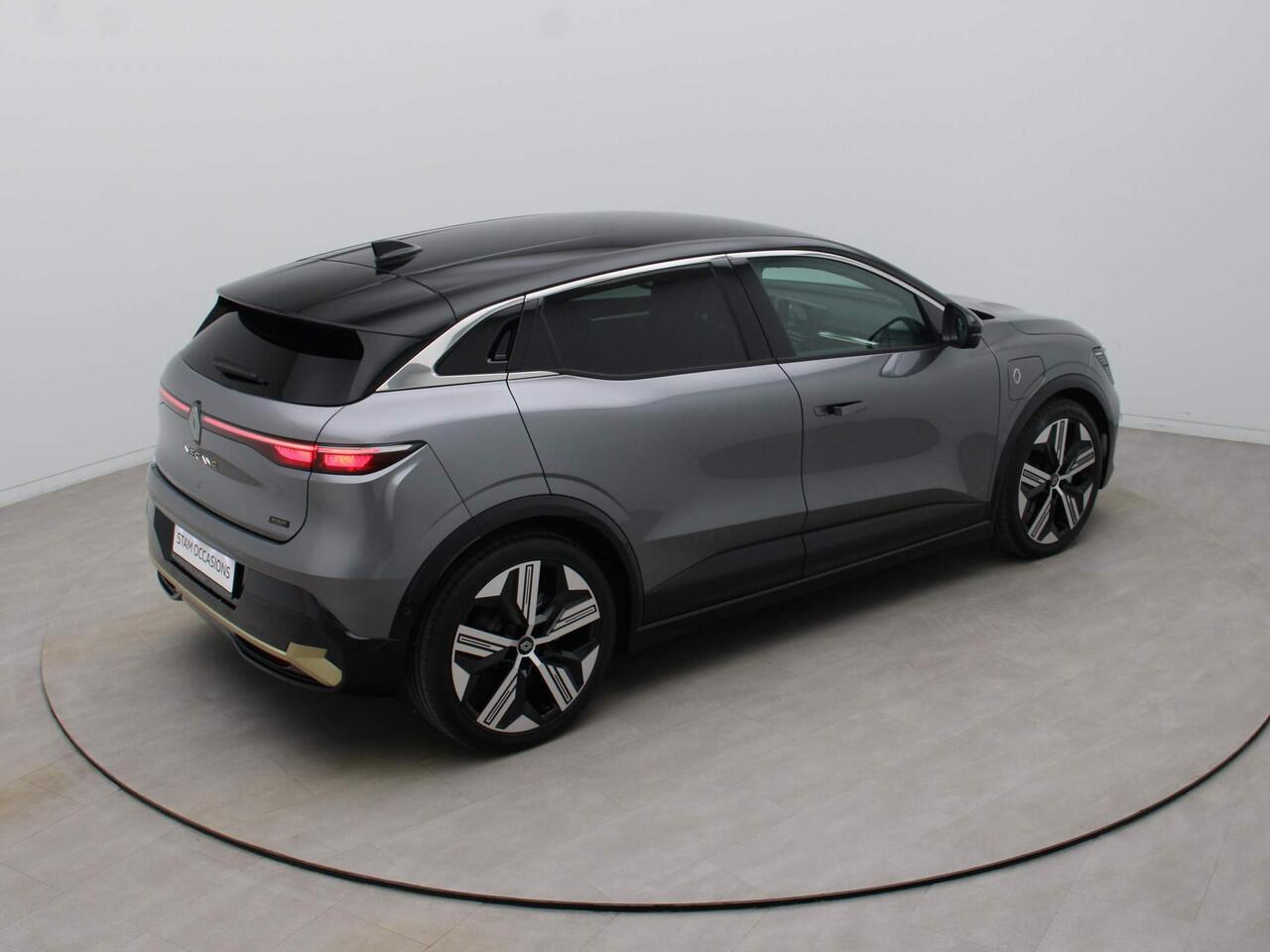 Renault MEGANE E-Tech 220pk EV60 Optimum Charge Iconic 360° Camera | Adapt. Cruise | Climate | Parksens. v+a | Navi