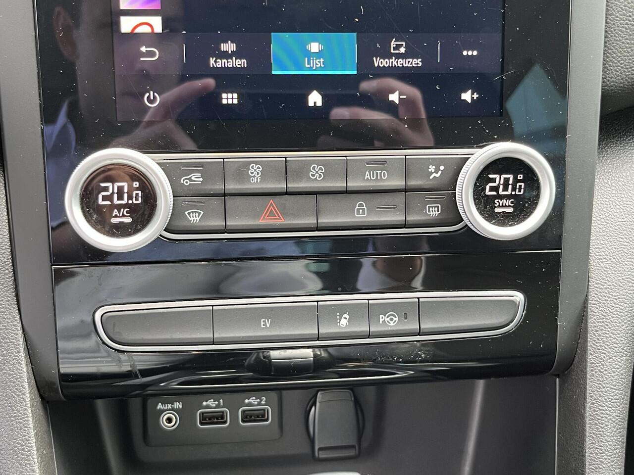 Renault MEGANE Estate 1.6 E-Tech Plug-In Hybrid 160 Business Zen (Met Stekker) | Groot Scherm | Camera