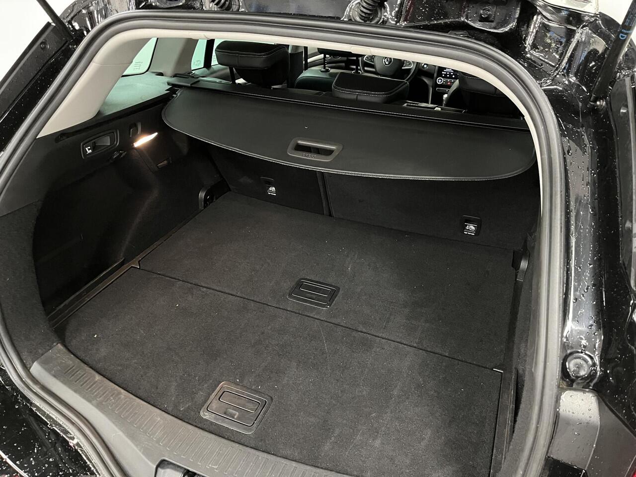 Renault MEGANE Estate 1.3 TCe 140 EDC Techno | Trekhaak | Dodehoekdetectie | Camera | Keyless | Carplay |