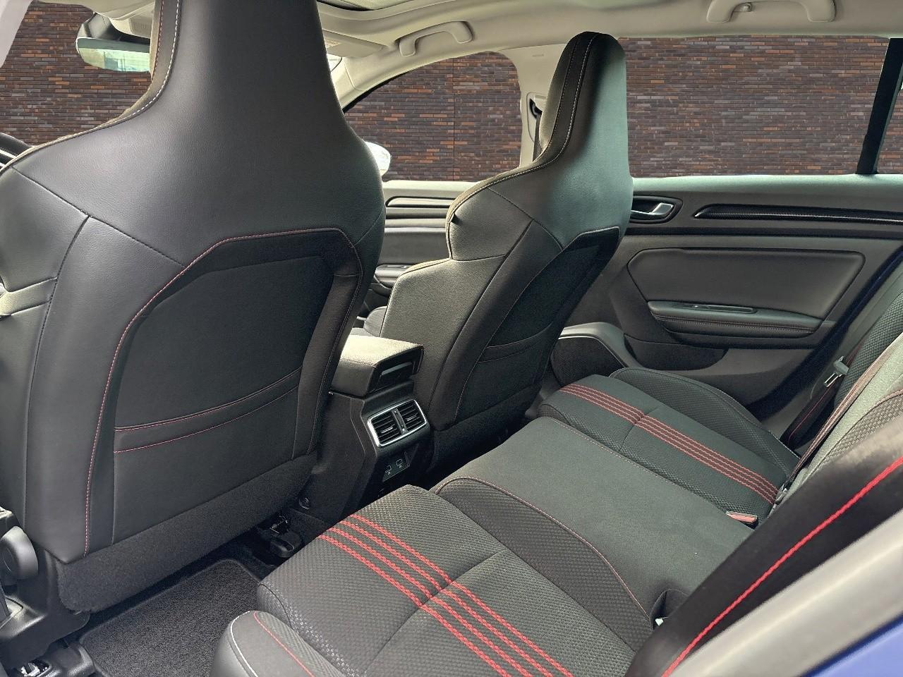 Renault MEGANE Estate 1.3 TCe R.S. Line