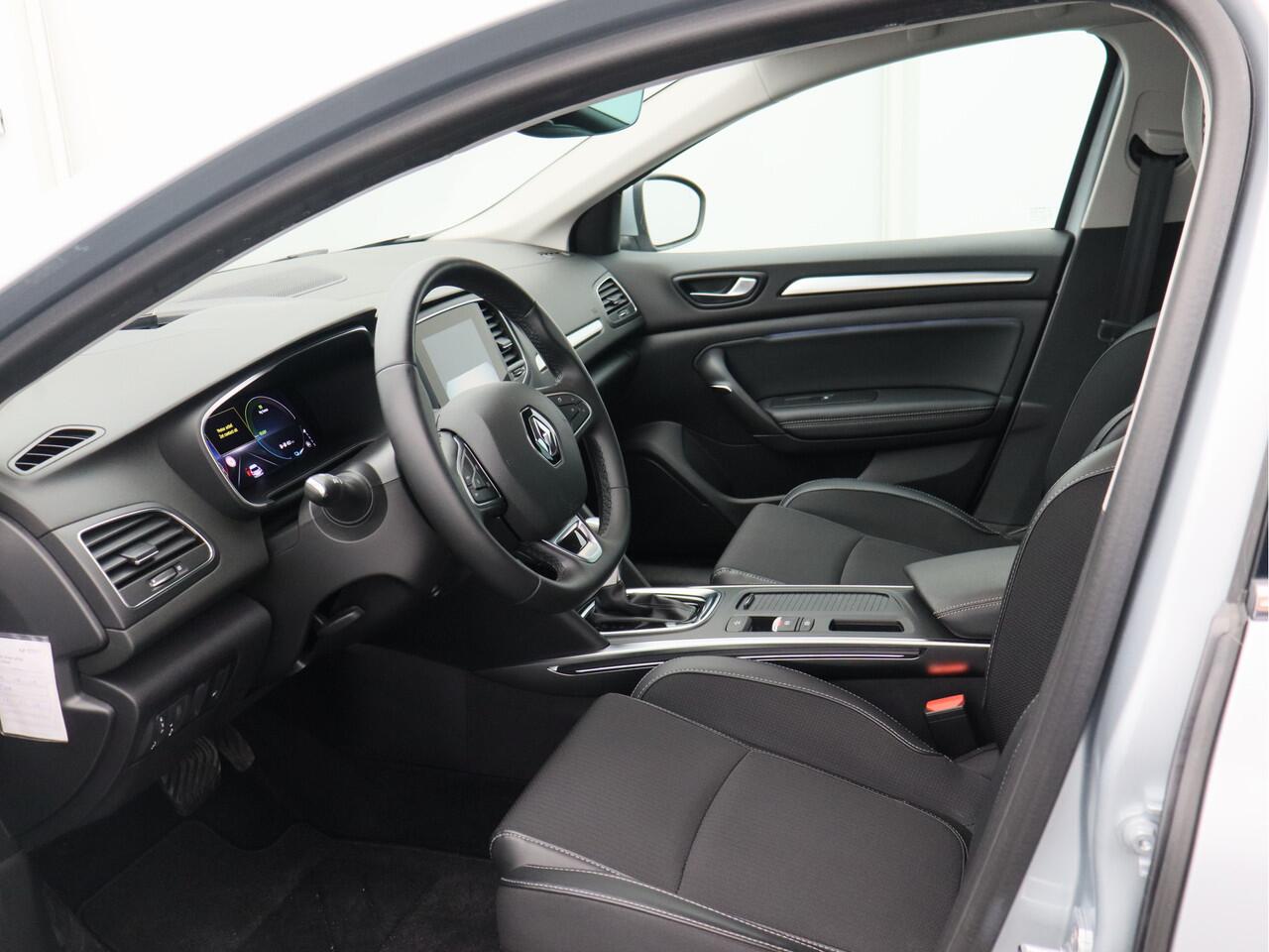 Renault MEGANE Estate 1.6 E-Tech Plug-In Hybrid 160 Intens/ lage km/ zeer mooi!