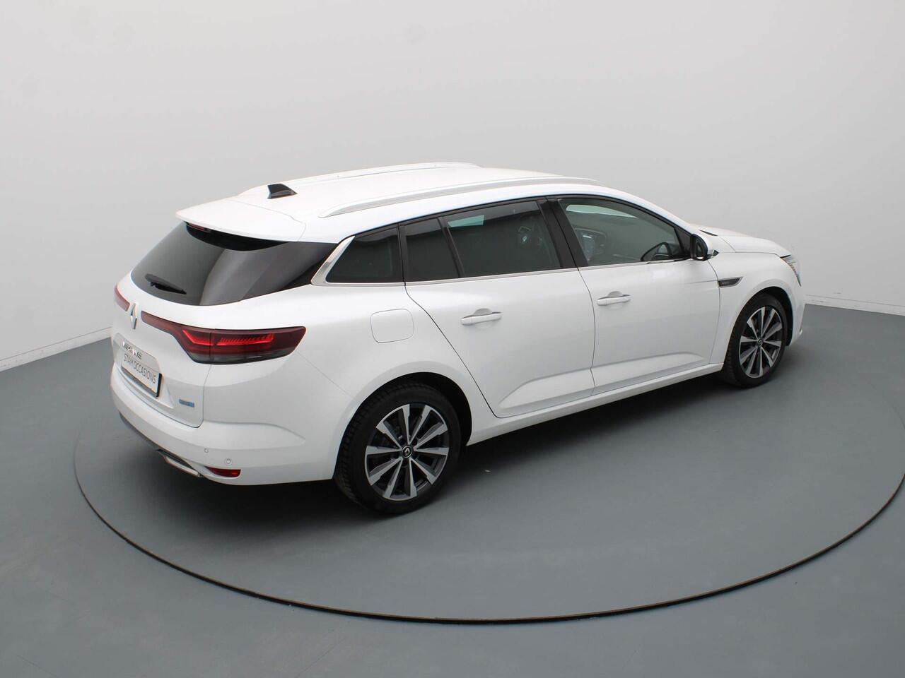 Renault MEGANE Estate E-Tech Plug-In Hybrid 160pk R.S. Line Head-Up | Camera | Adapt. Cruise | Parkeersens. v+a | Stoelverw.