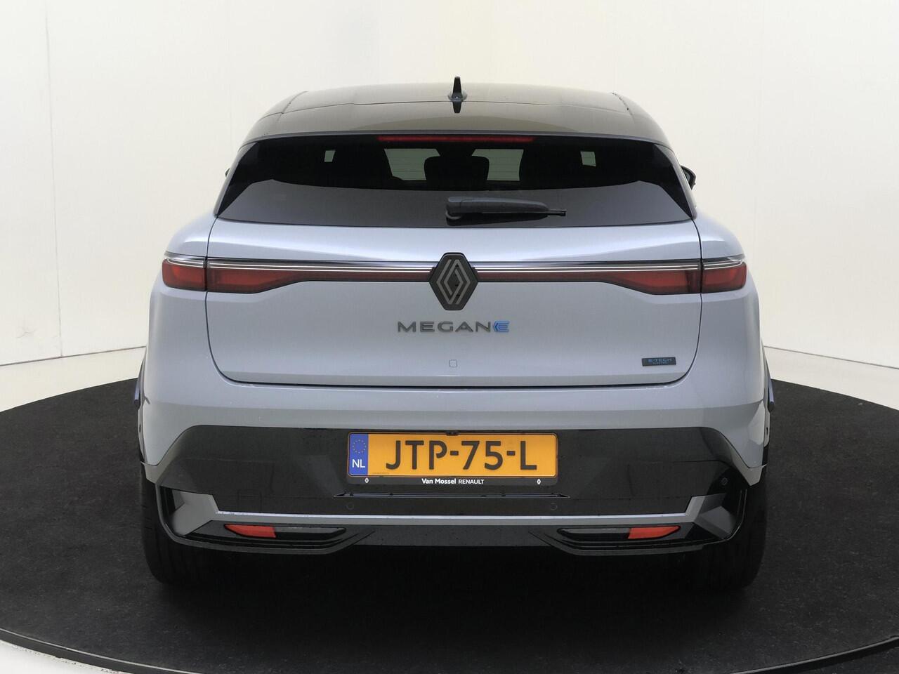 Renault MEGANE E-Tech comfort range esprit alpine 60 kWh | Stoelverwarming | Climate control | LED verlichting