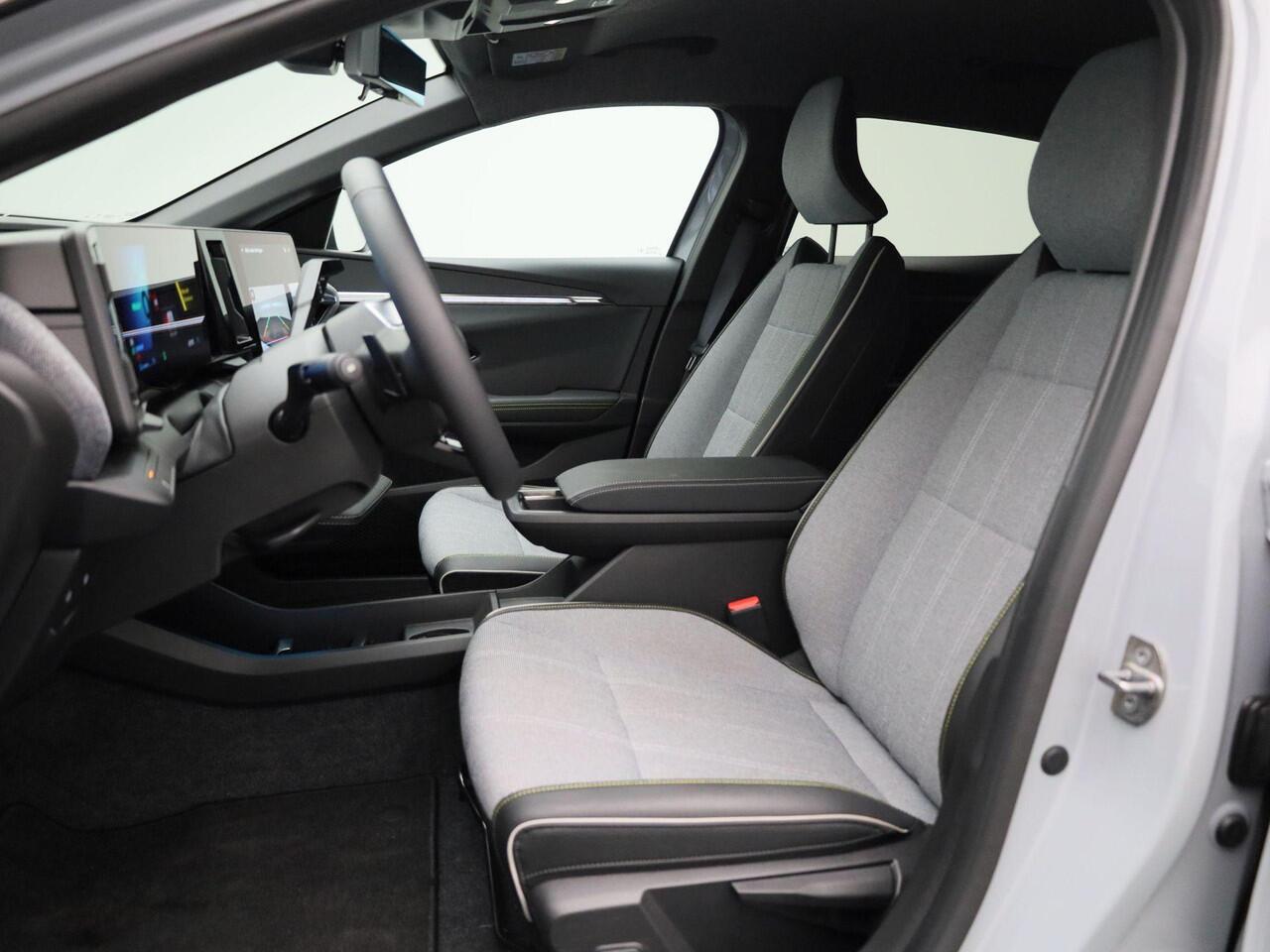 Renault MEGANE E-Tech comfort range techno 60 kWh | Pack Augmented Vision & Advanced Driving Assist | Pack Winter | 20" LMV 'Soren' | Draadloze Smartphonelader | LED Pure Vision | Android Automotive | Keyless | Adaptieve Cruise Control