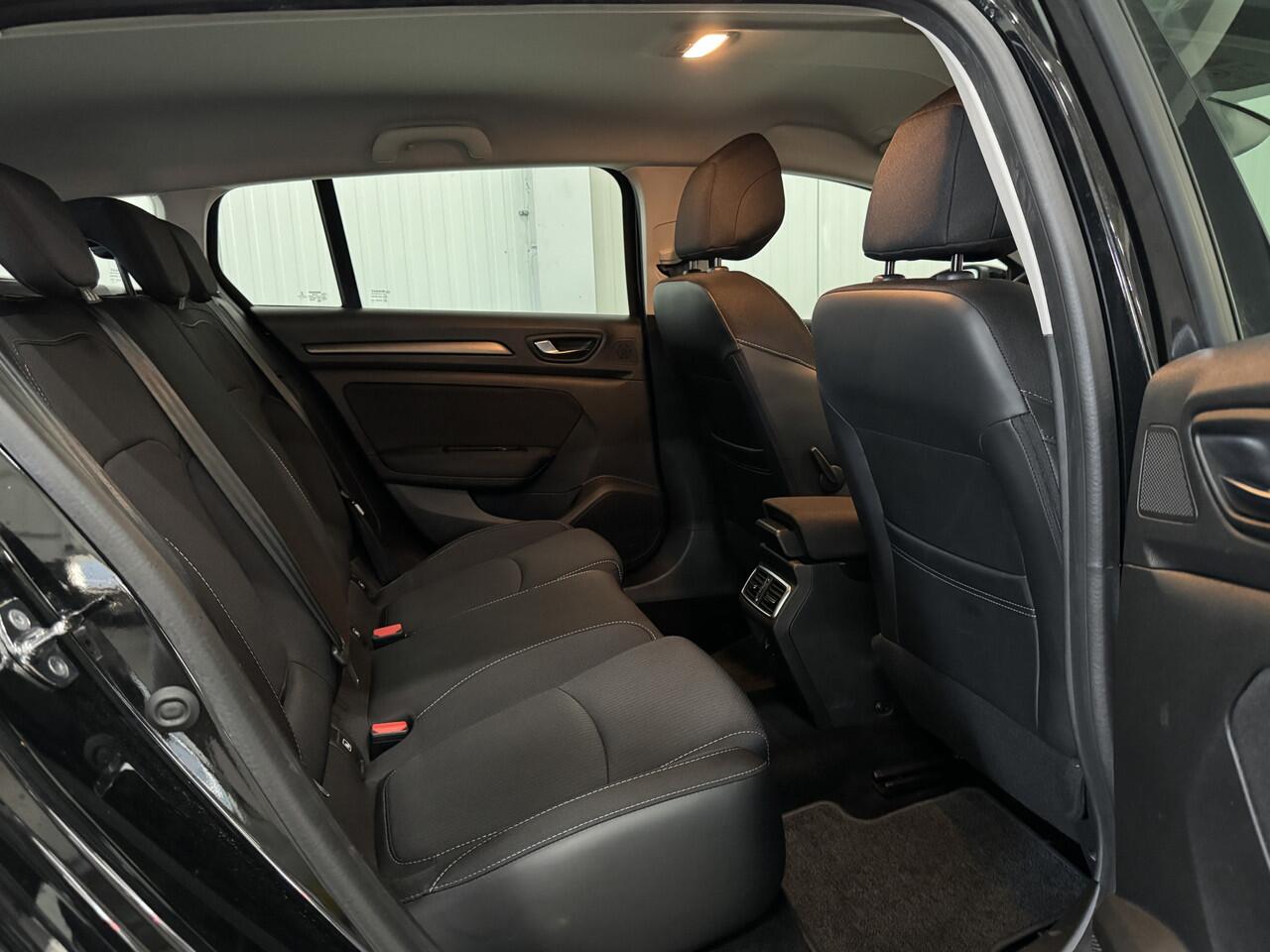 Renault MEGANE Estate 1.3 TCe 141 PK Business Zen LED NAVI CLIMA TREKHAAK 2X-PDC