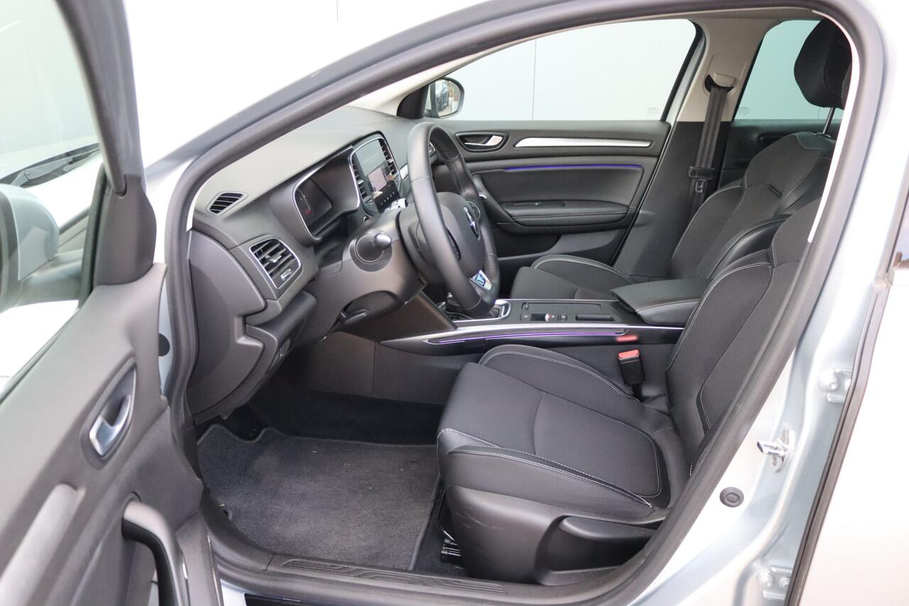 Renault MEGANE 1.3 TCe 140PK Automaat Intens Carplay-android/Parkeerhulp/Keyfree/Cruise-control