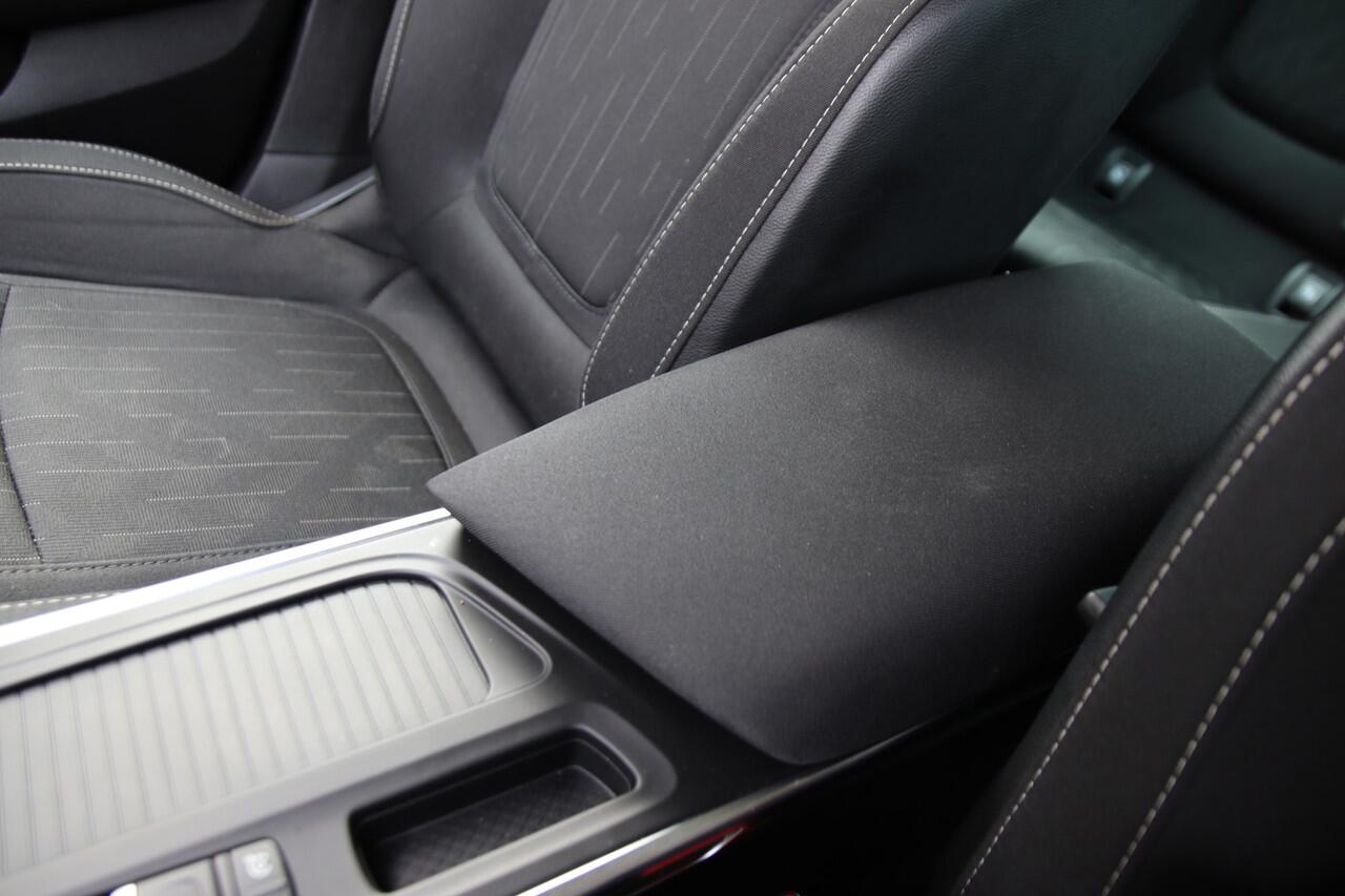 Renault MEGANE Estate 1.3 TCe Limited Clima, Carplay, Cruise, 1e eig, NL auto Aanbieding!