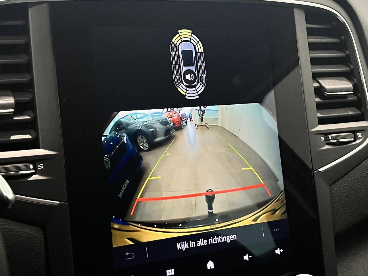 Renault MEGANE Estate 1.3 TCe 140 EDC Techno | Trekhaak 1.700 KG | All season banden | Dodehoek Detectie