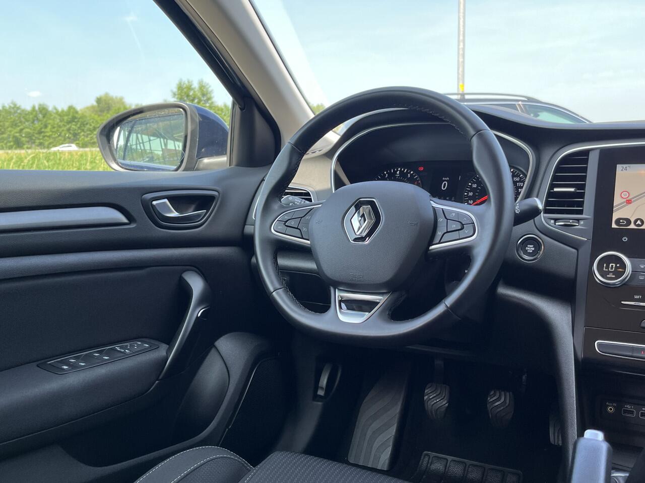 Renault MEGANE Estate 1.0 TCe Limited / Dealer onderhouden / Apple Carplay - Android Auto / PDC V+A / Climate /