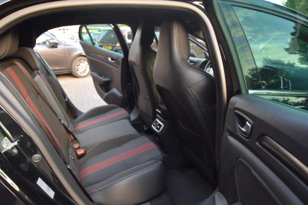 Renault MEGANE 1.6 PLUG IN HYBRID R.S. Line!