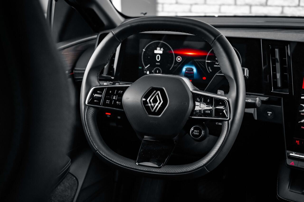 Renault MEGANE E-Tech EV60 Optimum Charge Iconic | lederen bekleding | Harman Kardon audio | elektrisch stoelverstelling | 16 % bijtelling over 30K > 60 mnd af nieuw | | incl. Bovag rijklaarpakket met 12 maanden garantie |