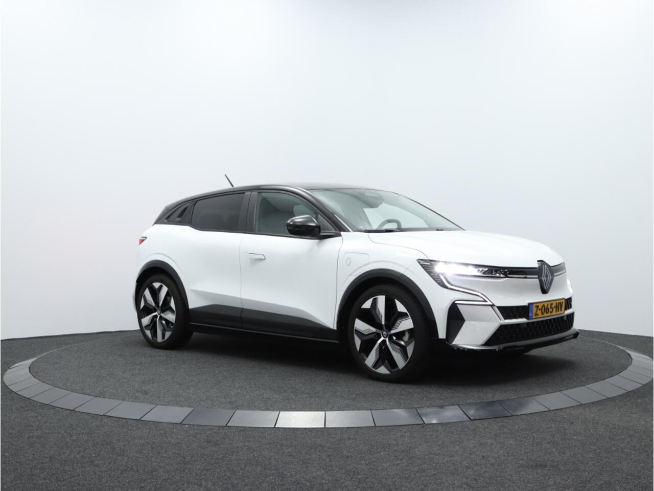 Renault MEGANE EV40 B.C. Equilibre | Navigatie | Camera | Cruise control