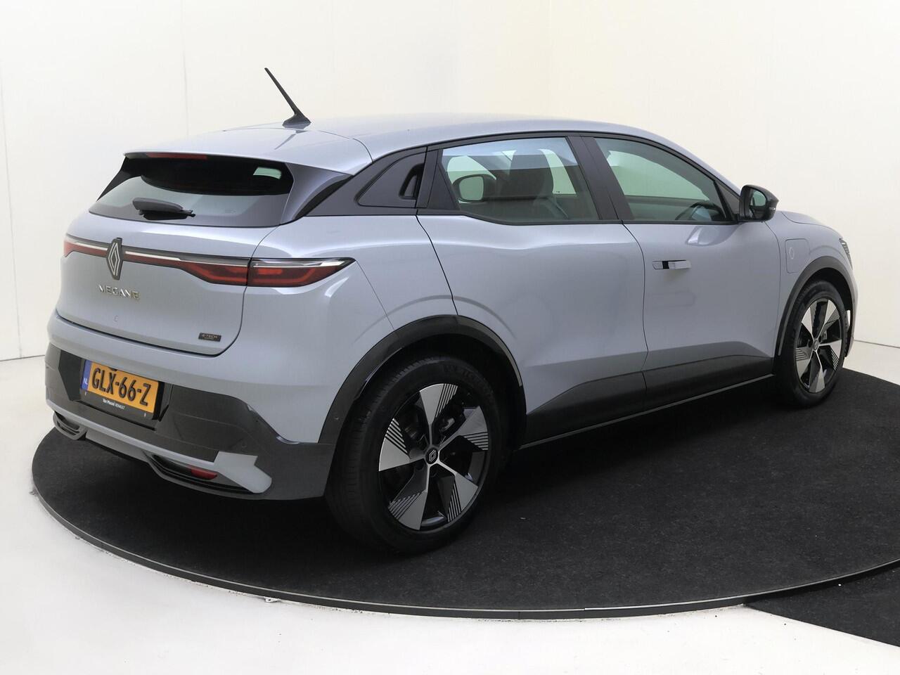 Renault MEGANE E-Tech EV60 Optimum Charge Equilibre | Automaat | Verwarmbare stoelen | Achteruitrijcamera