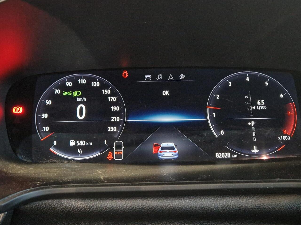 Renault MEGANE Estate 1.3 TCe 140 EDC Techno AUTOMAAT | TREKHAAK | PARKEERSENSOREN VOOR-/ACHTER | ACHTERUITRIJCAMERA | APPLE CARPLAY/ANDROID AUTO