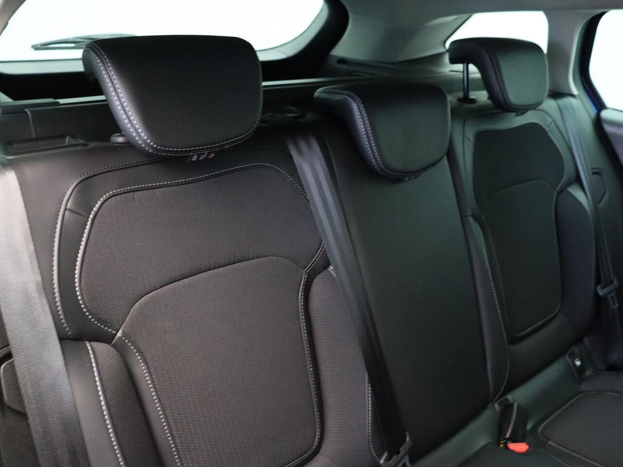 Renault MEGANE Estate TCe 140pk Techno | Stoel- en stuurwielverwarming | Geremd 1700kg | Achteruitrijcamera |