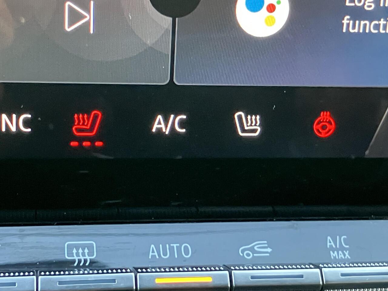 Renault MEGANE E-Tech EV60 Optimum Charge Iconic * WARMTEPOMP, ADAPTIEVE CC, LEER, 360 CAMERA, STOEL/STUURVERW.*